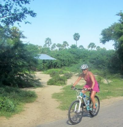 Ros Lawson Cycling on the  tour with redspokes